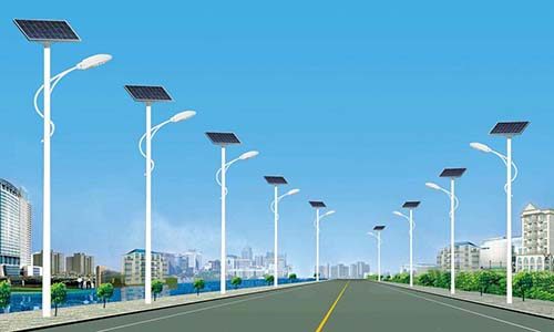 solar-powered-street-light-1